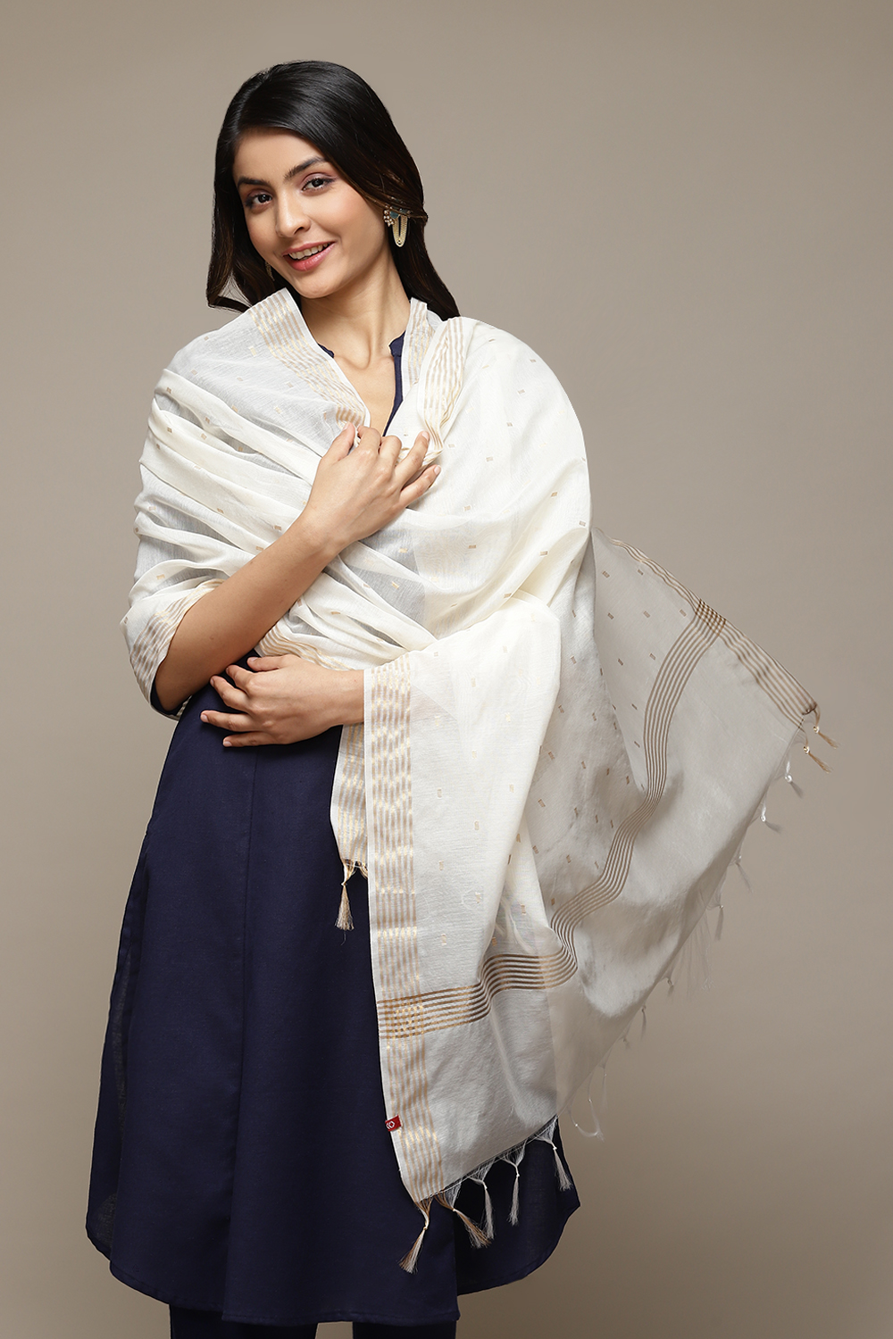 Off White Cotton Blend Dupatta image number 1