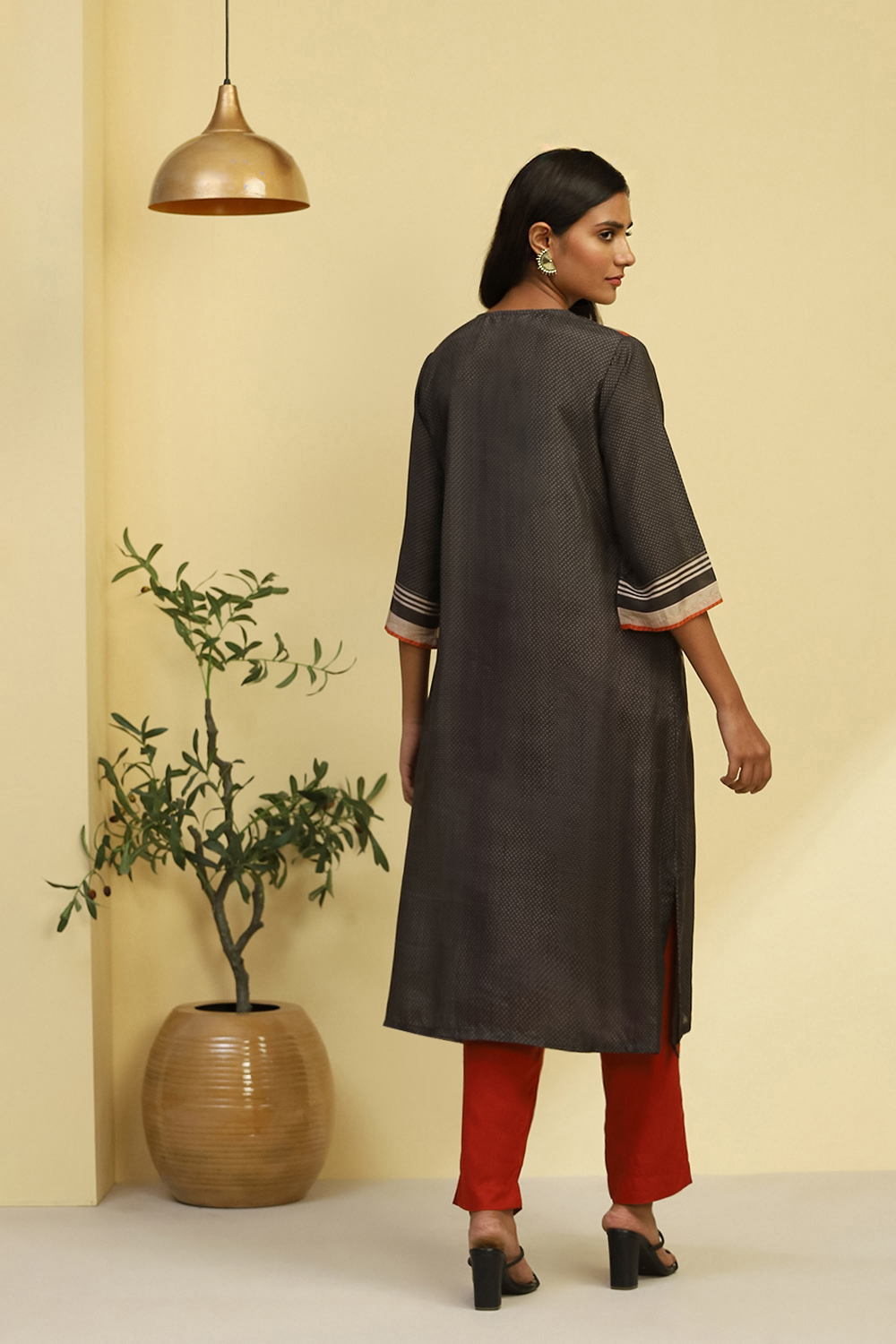 Charcoal Grey Viscose Printed Straight Kurta image number 3