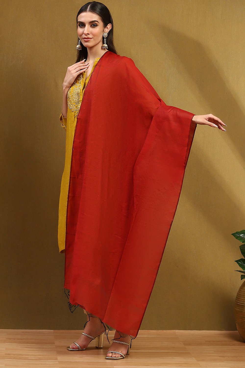 Red Poly Silk Yarn-Dyed Festive Dupatta image number 2