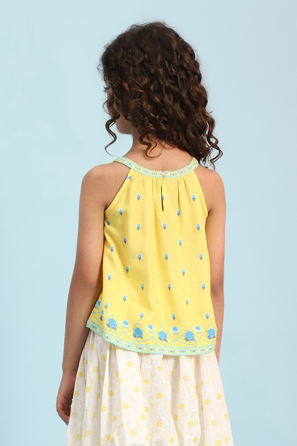 Yellow and White Printed Top and Skirt image number 3