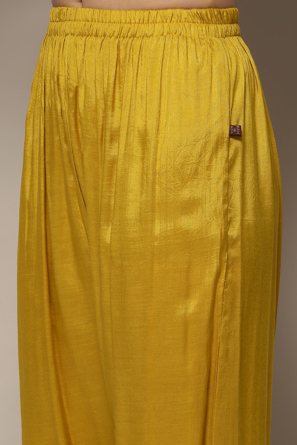 Yellow Crepe Unstitched Suit set image number 3