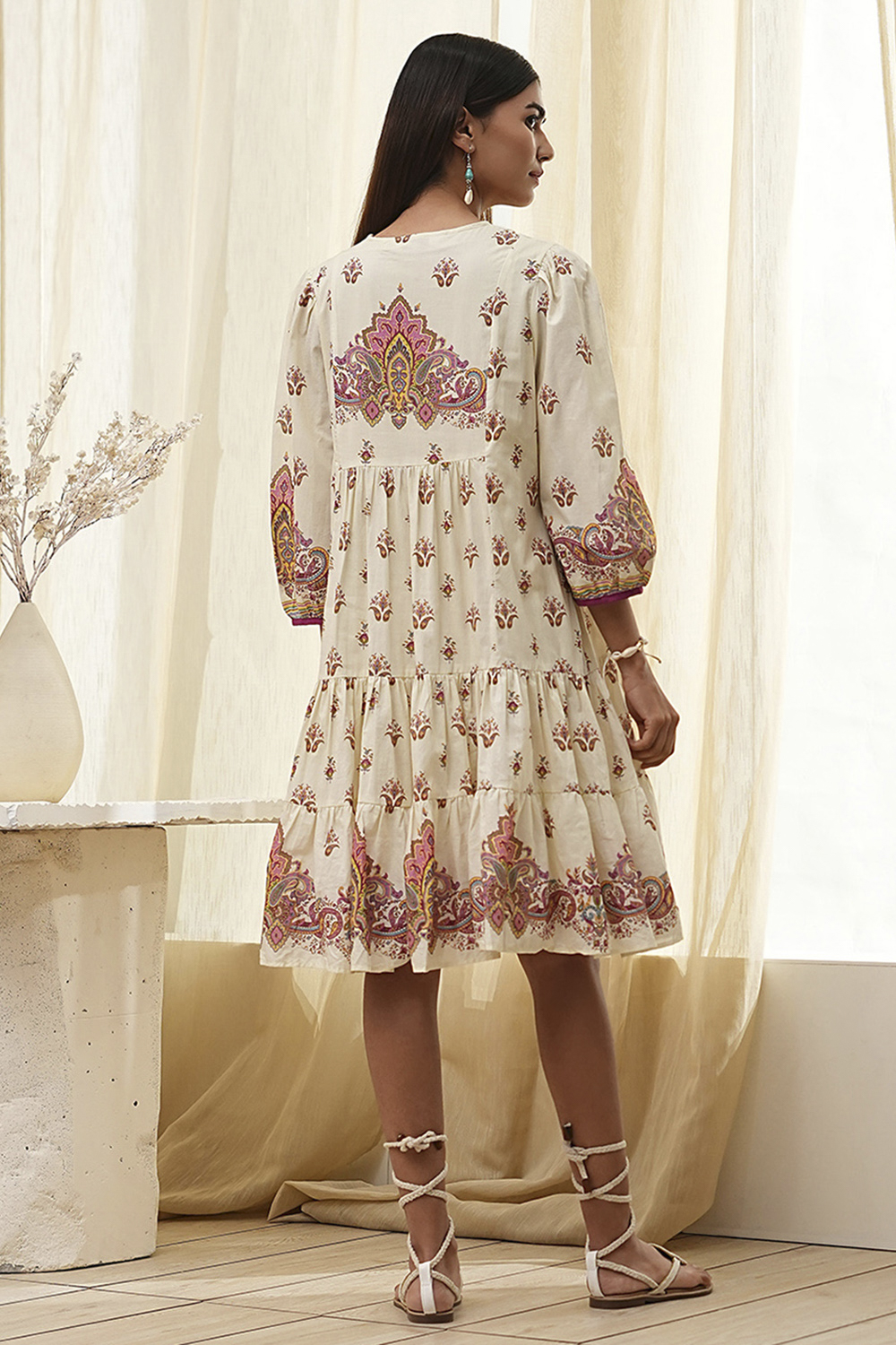 Beige Cotton Tiered Printed Kurta image number 3