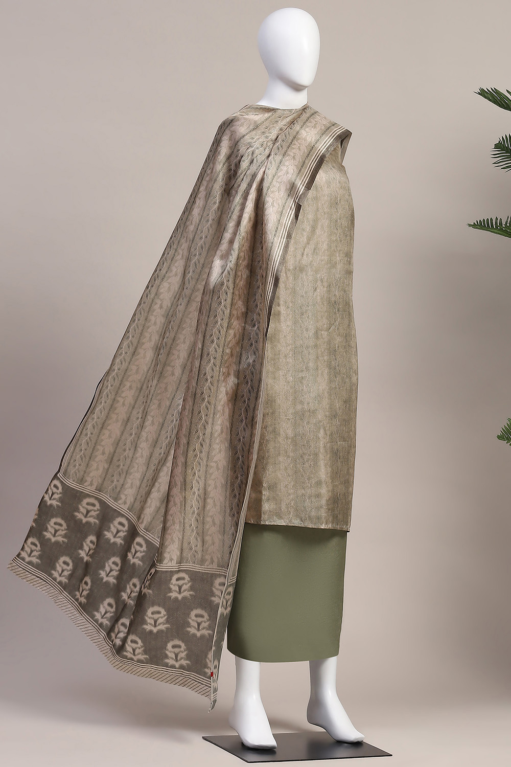 Grey Silk Tussar Digital Print Unstitched Suit Set image number 5