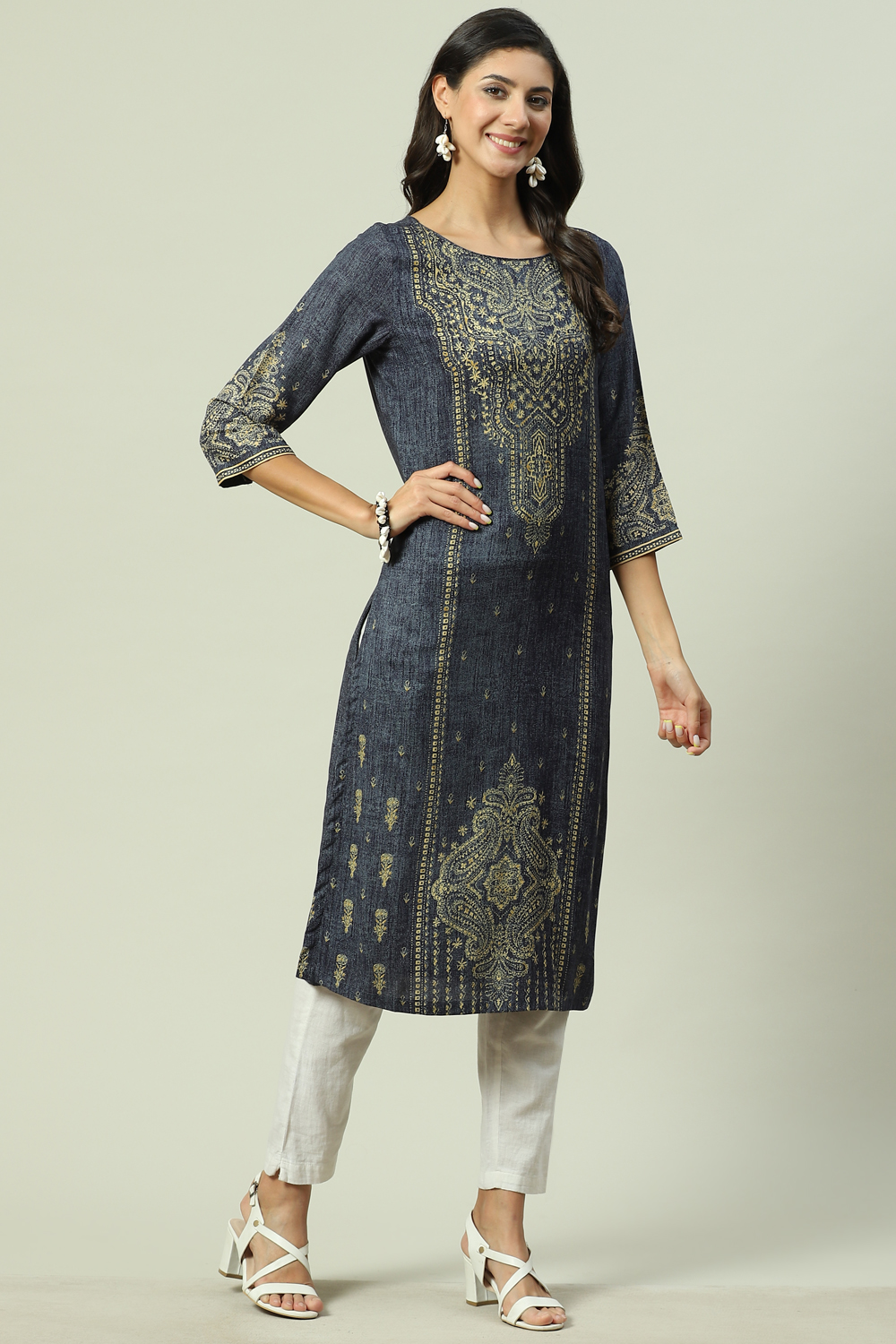 Blue Rayon Straight Printed Kurta image number 0