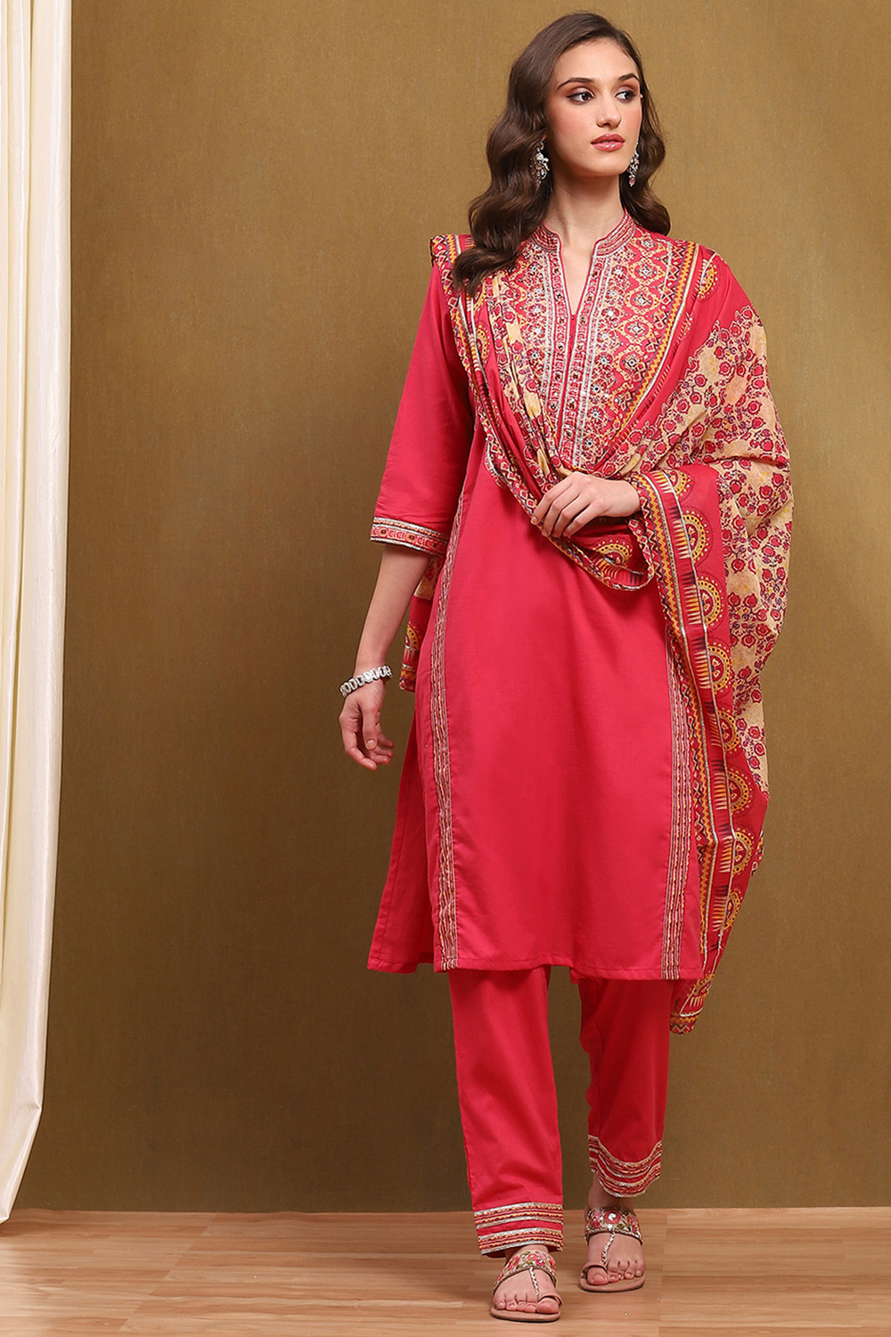 Pink Cotton Floral Printed Straight Suit Set image number 5