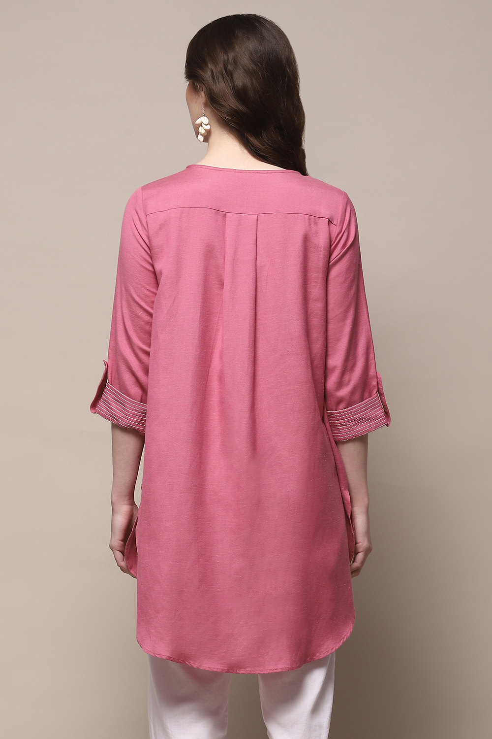 Pink Rayon Straight Kurti image number 3