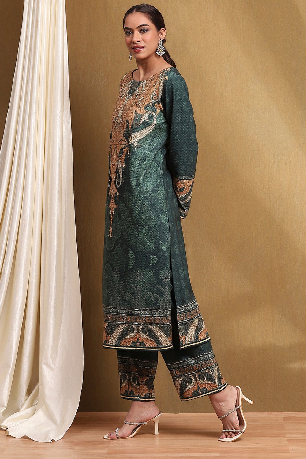 Teal Printed Straight Winter wear Kurta Set image number 3