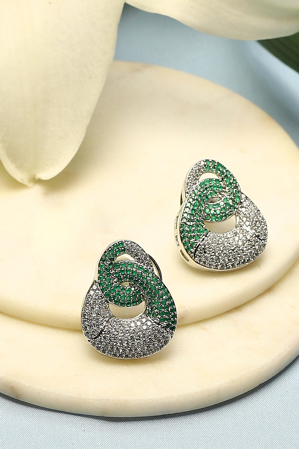 Emerald Green Brass Earrings image number 0