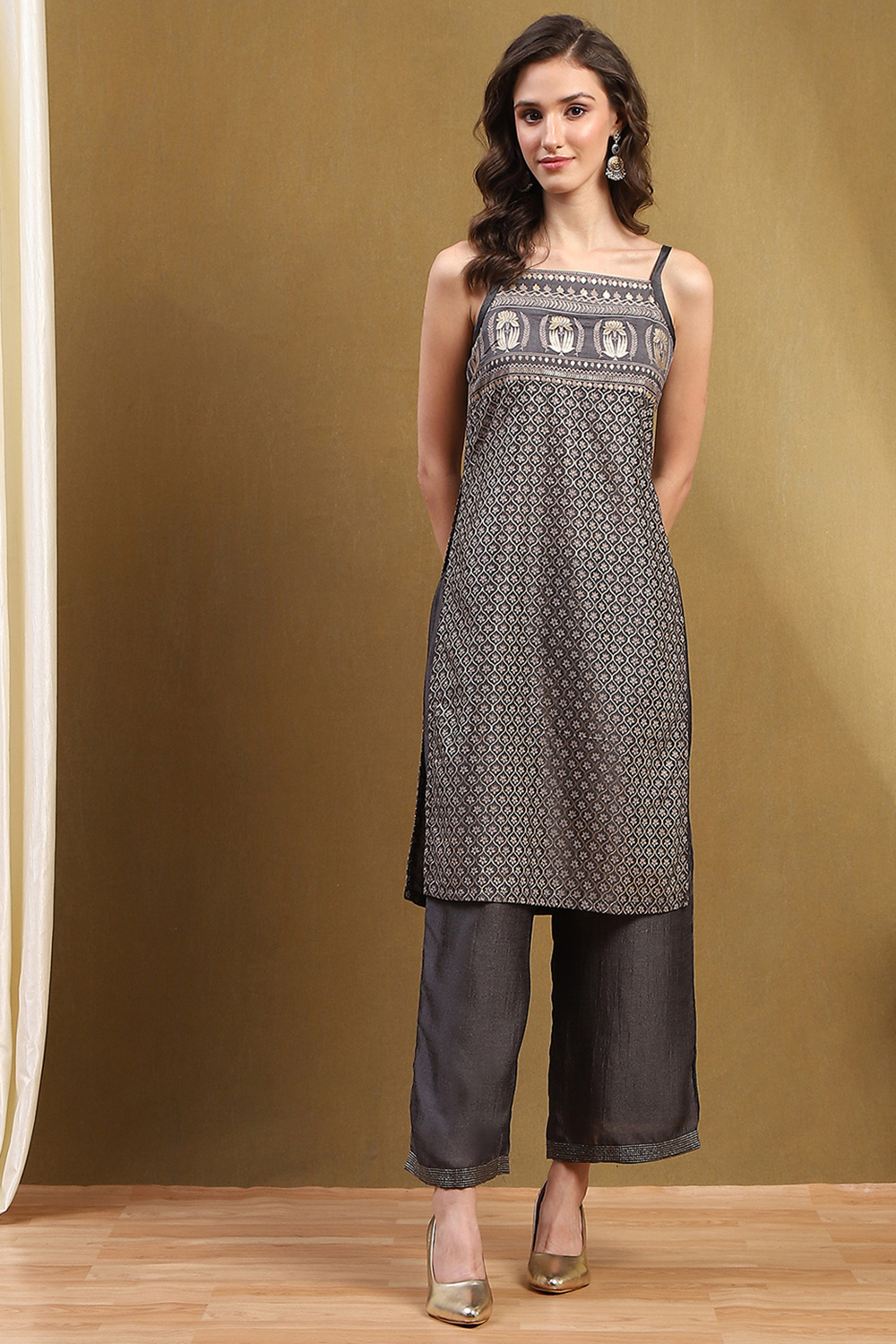 Grey Silk Straight Kurta image number 5