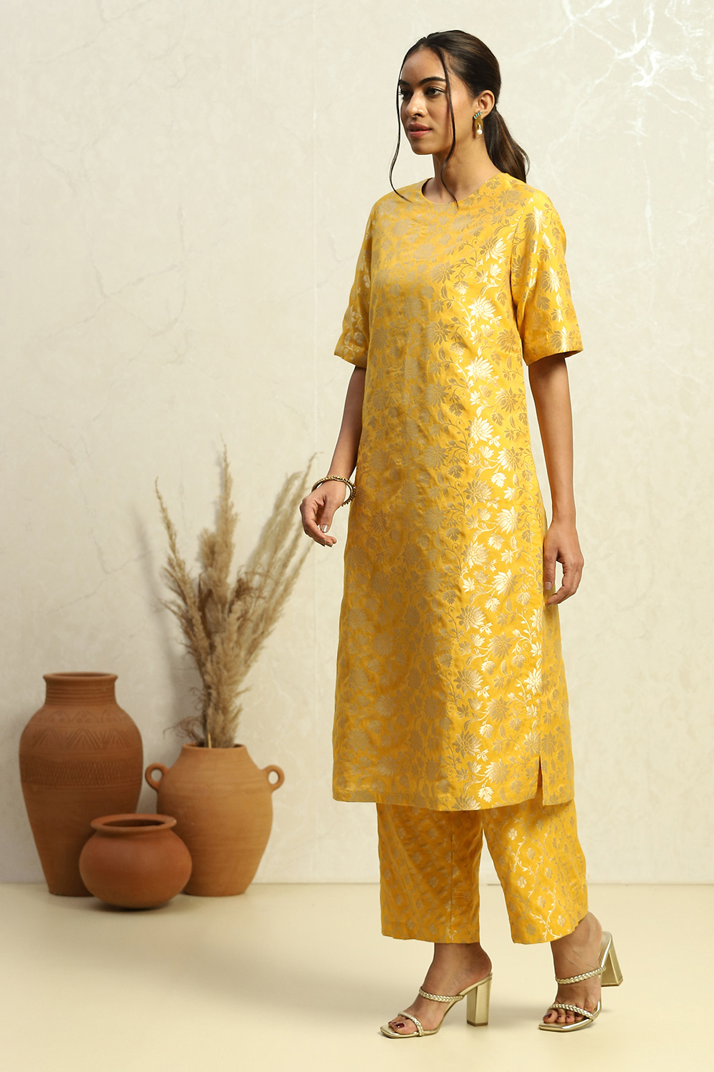 Yellow Jacquard Printed Straight Kurta Set image number 2