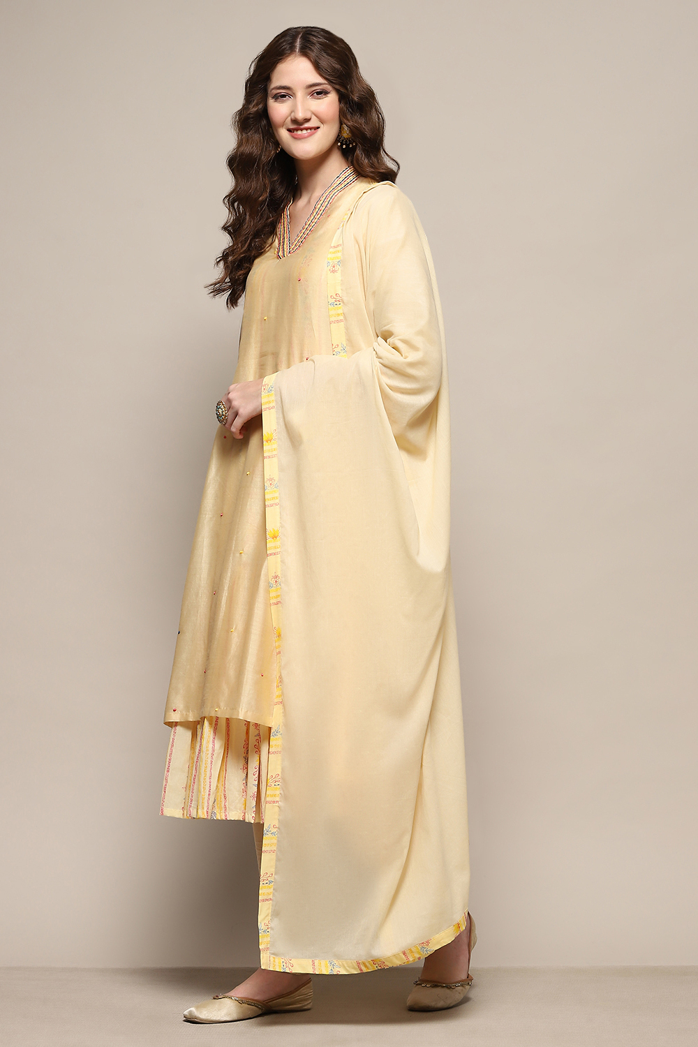 Beige Cotton Blend Layered Suit Set image number 4