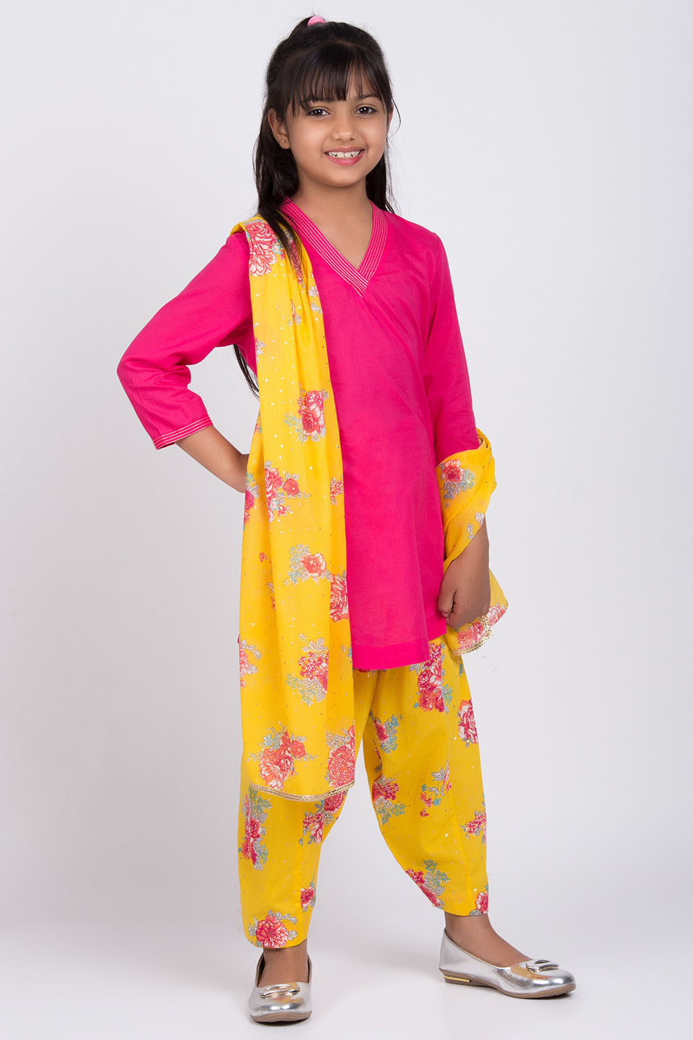 Pink Cotton Straight Kurta Salwar Suit Set image number 3