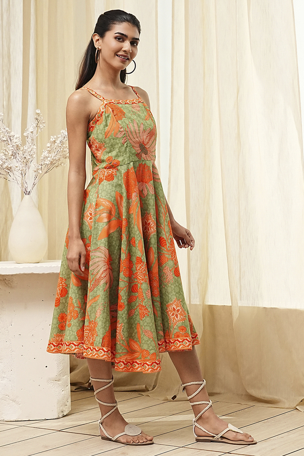 Green Cotton Blend Flared Printed Dress image number 4