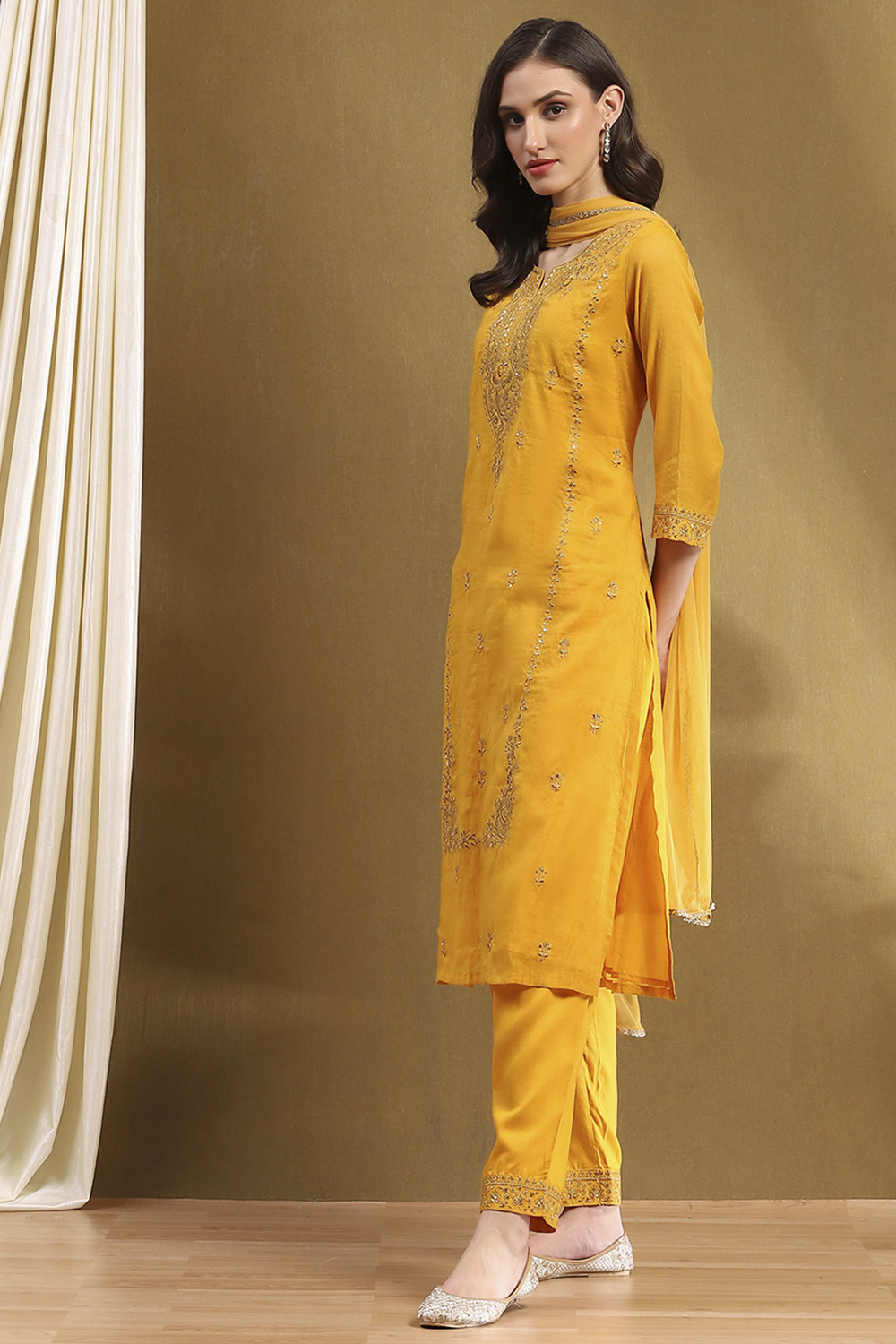 Yellow Polyester Blend A Line Suit Set image number 3