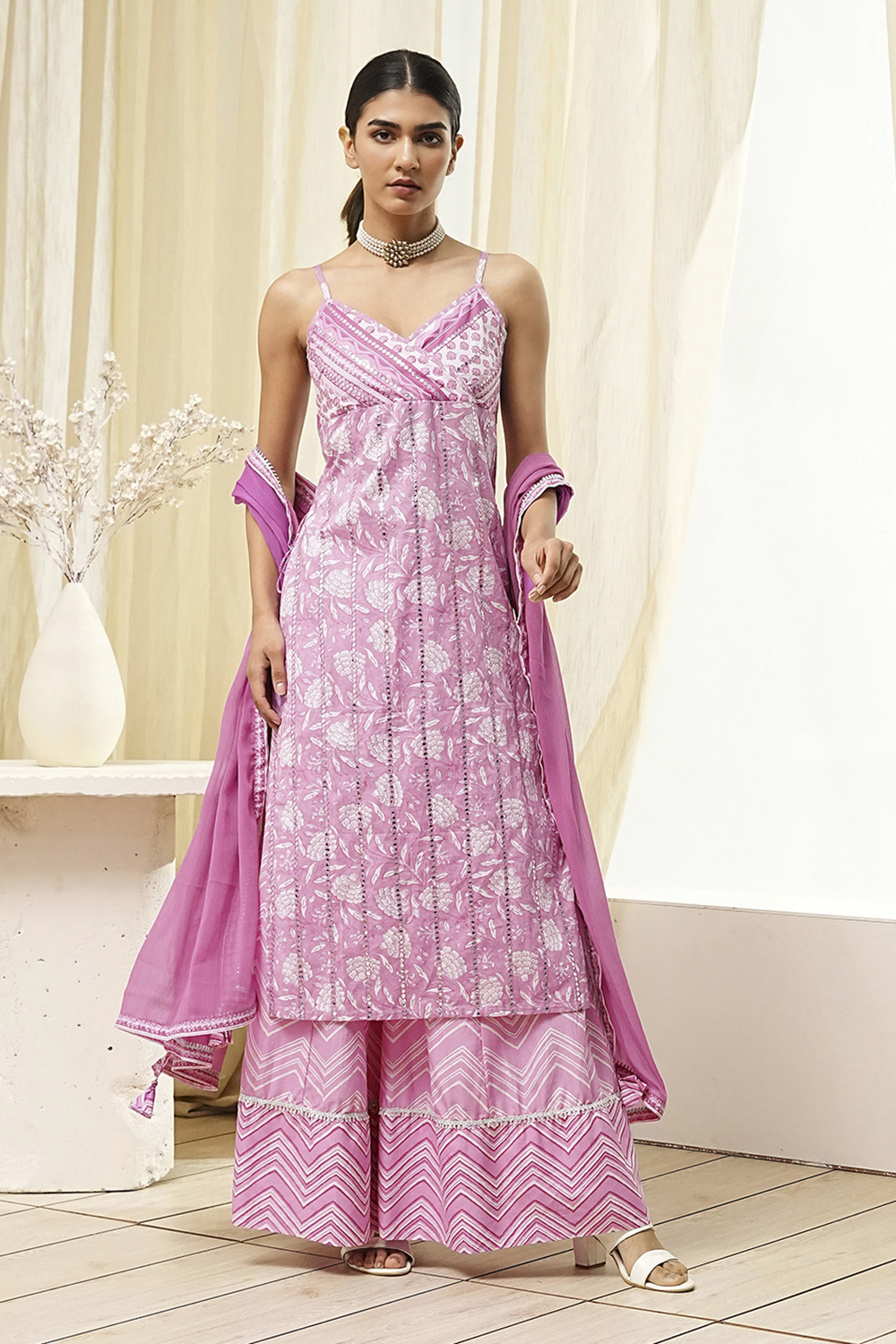 Pink Cotton Floral Strappy Straight Suit Set image number 6