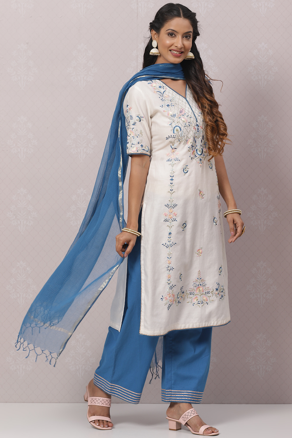 White Cotton Art Silk Straight Kurta Palazzo Suit Set image number 6