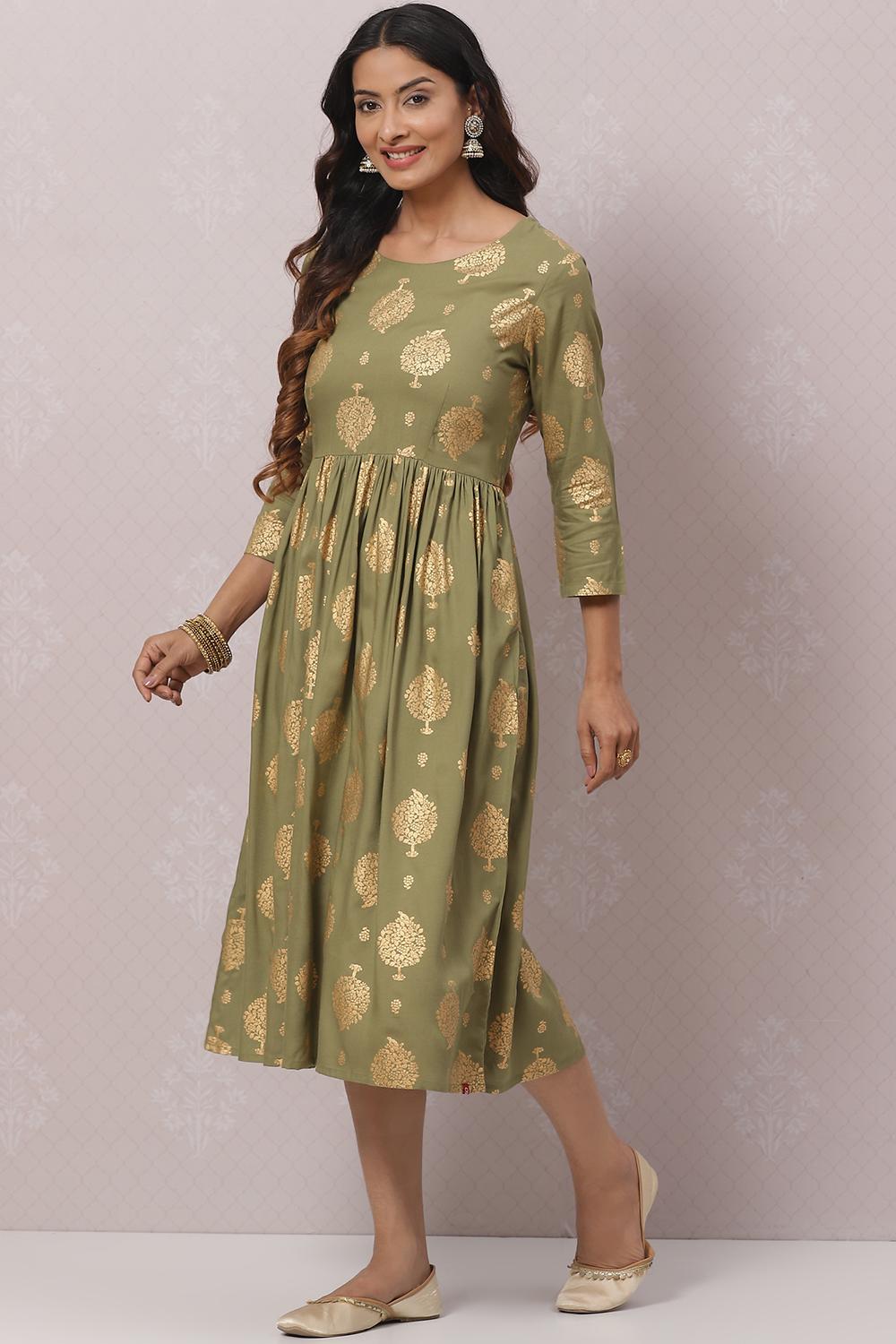 Mehandi Green Rayon Flared Printed Kurta image number 2