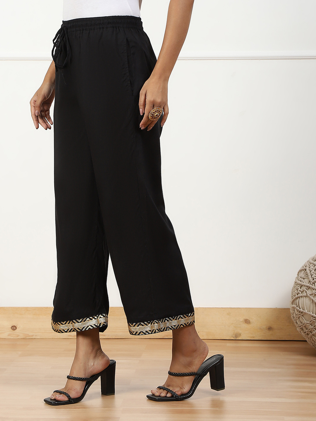 Black Polyester Palazzo Pants image number 2