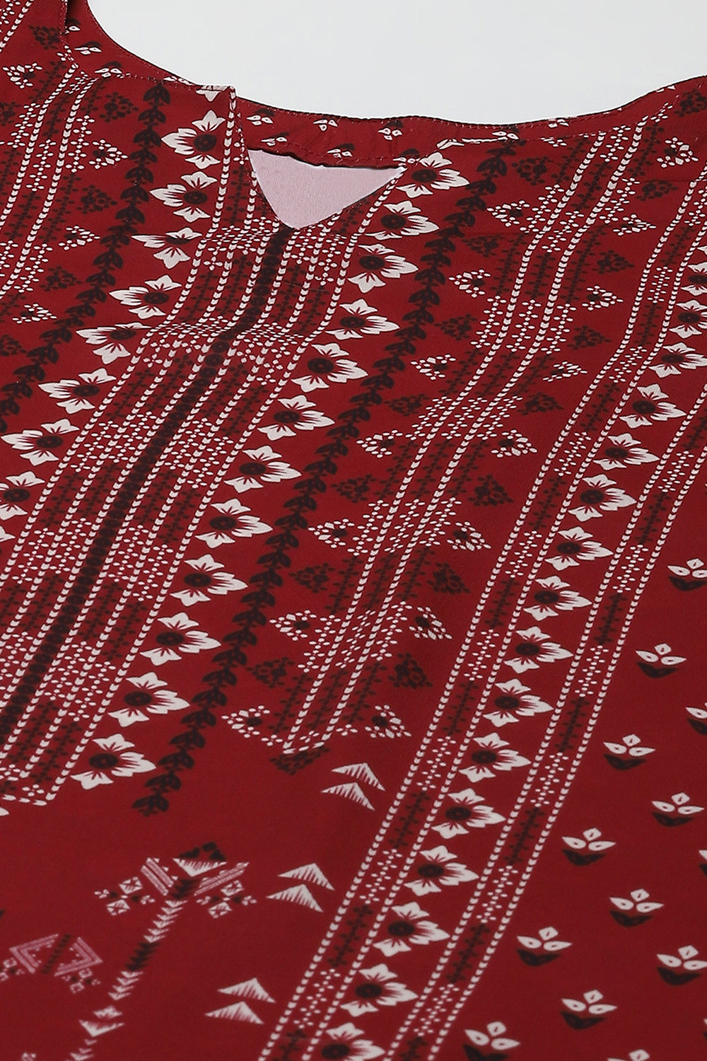 Maroon Cotton Blend Digital Print Unstitched Suit Set image number 2