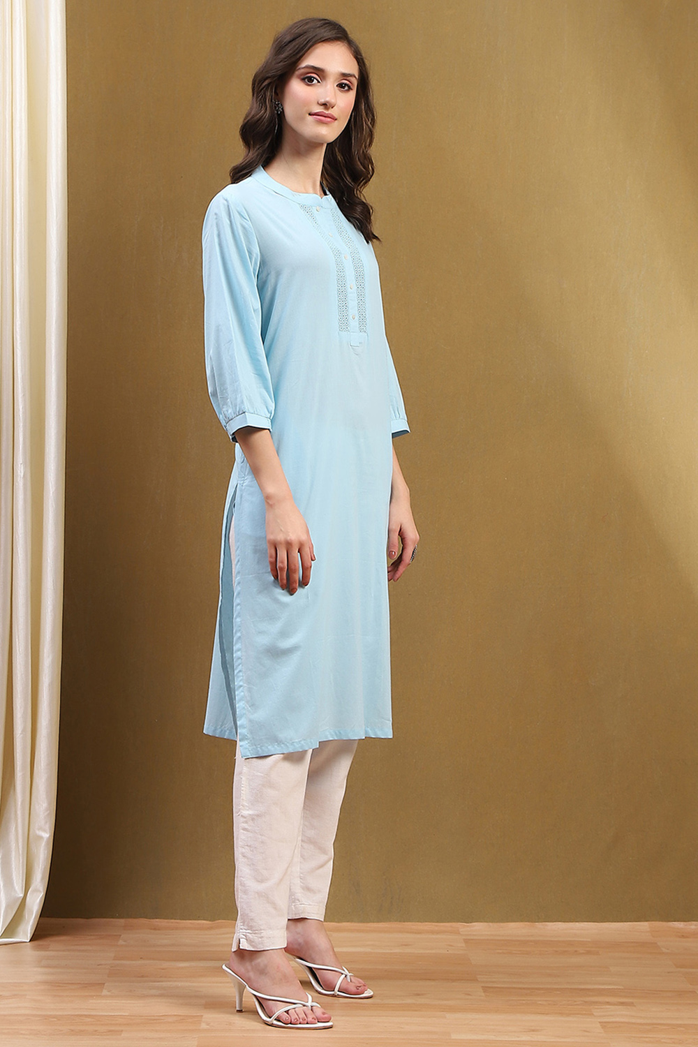 Ice Blue Cotton Solid Regular Fit Straight Kurta image number 4