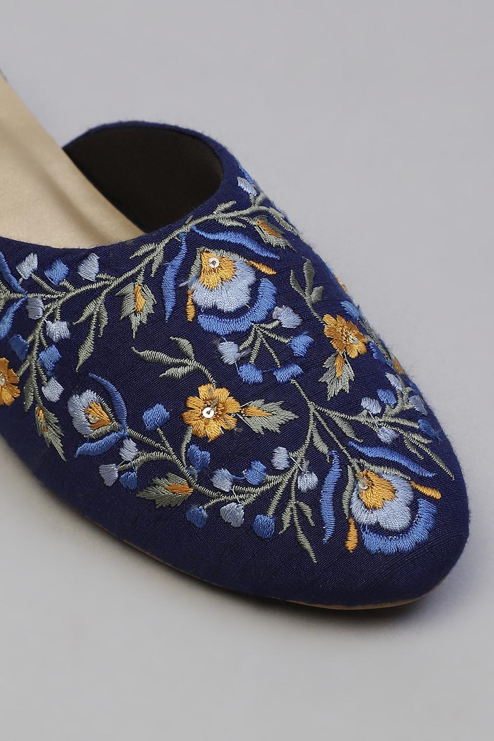 Magenta Embroidered Mules image number 3