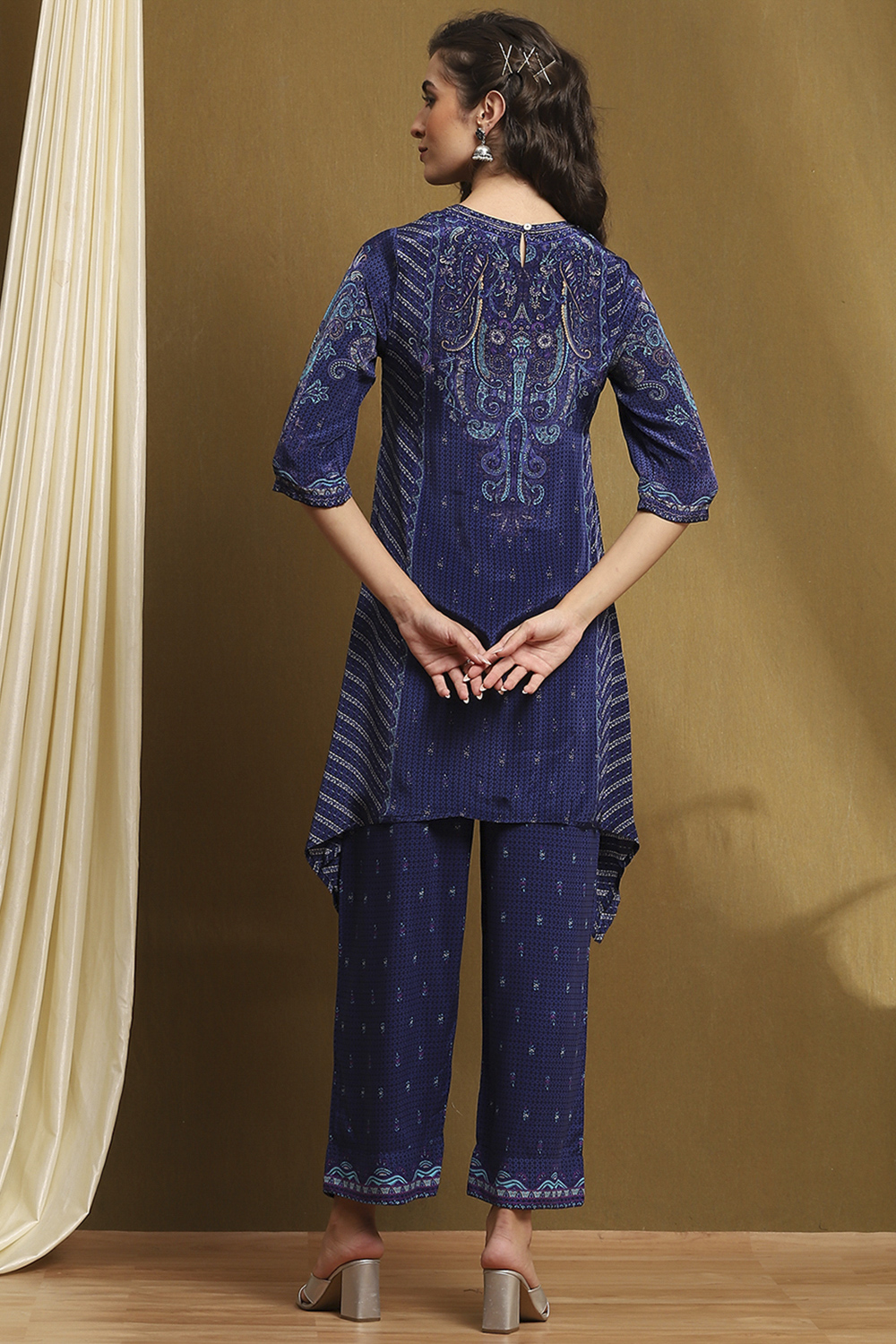 Blue Crepe Asymmetric Suit Set image number 4