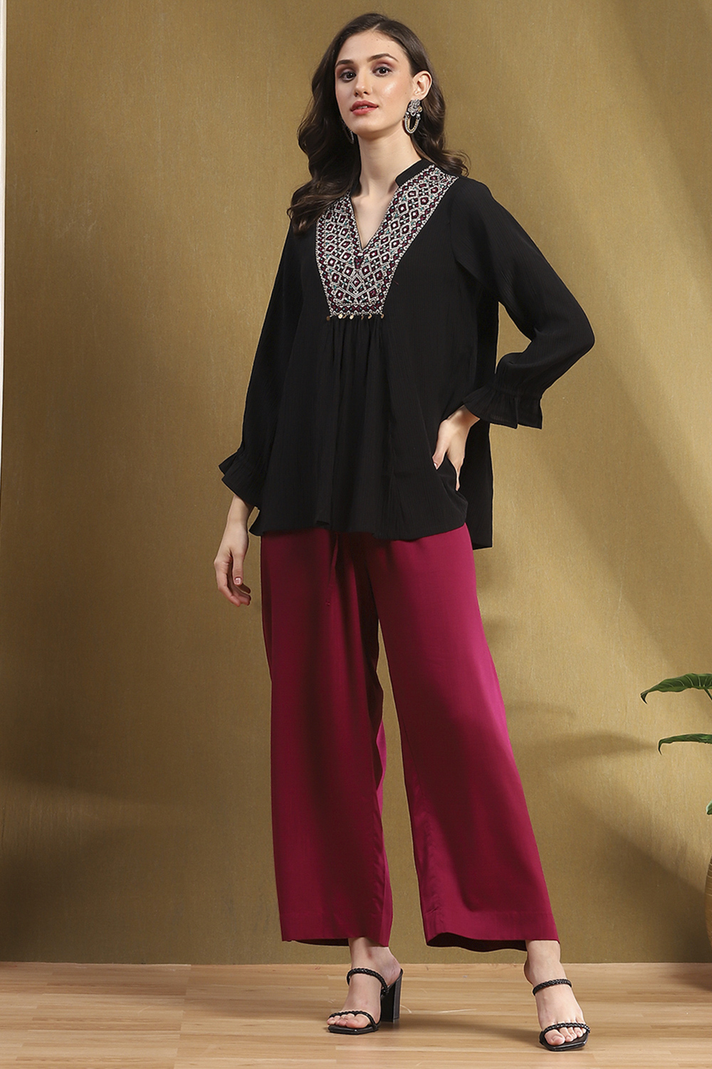 Black Embroidered A-Line Kurti image number 0