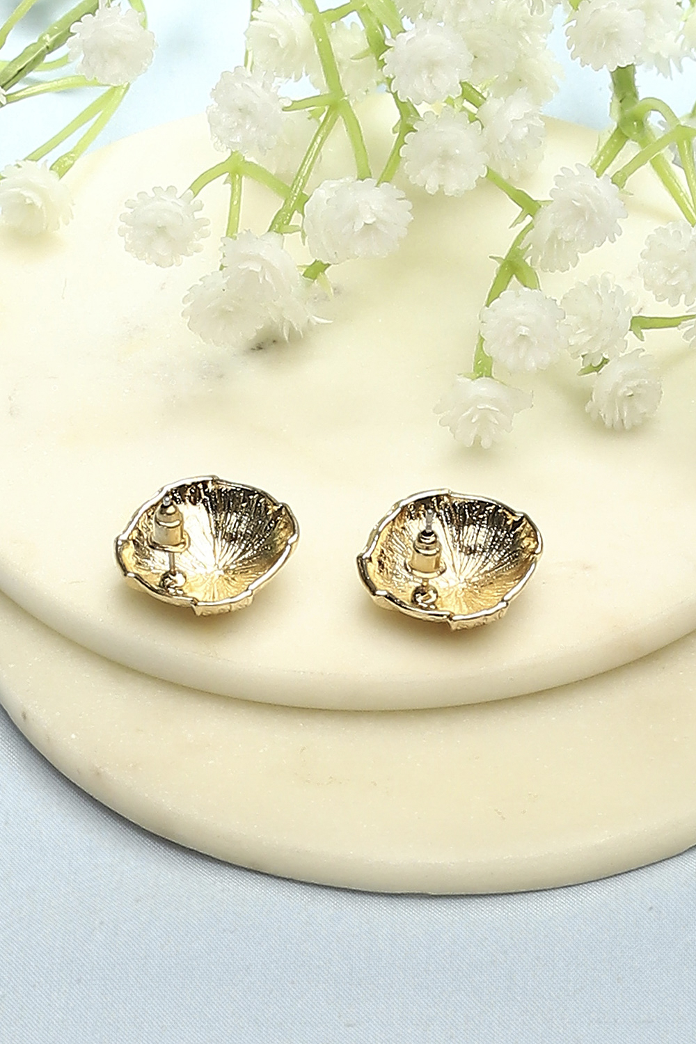 Gold-Toned Everyday Contemporary Studs image number 2