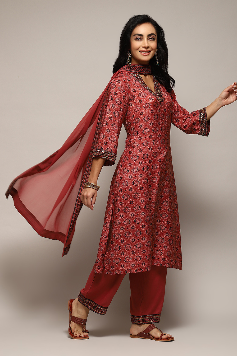 Onion Pink Modal Blend Straight Kurta Palazzo Suit Set image number 6