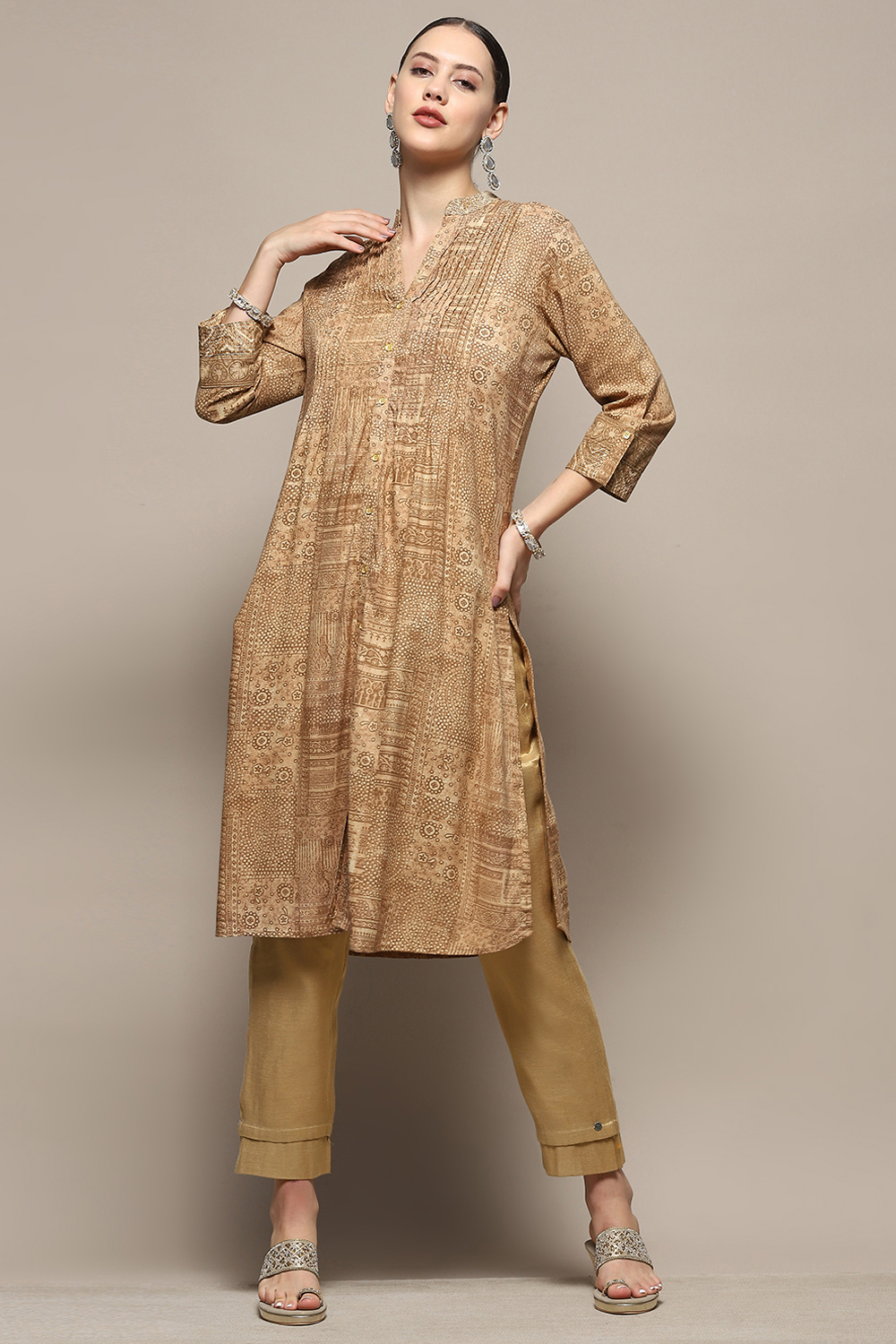 Beige Gathered Printed Straight Kurta image number 0