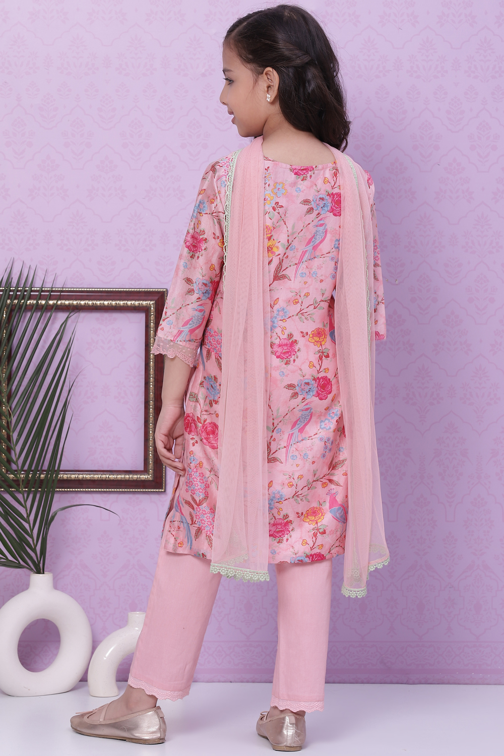 Pink Cotton Straight Kurta Regular Pant Suit Set image number 4