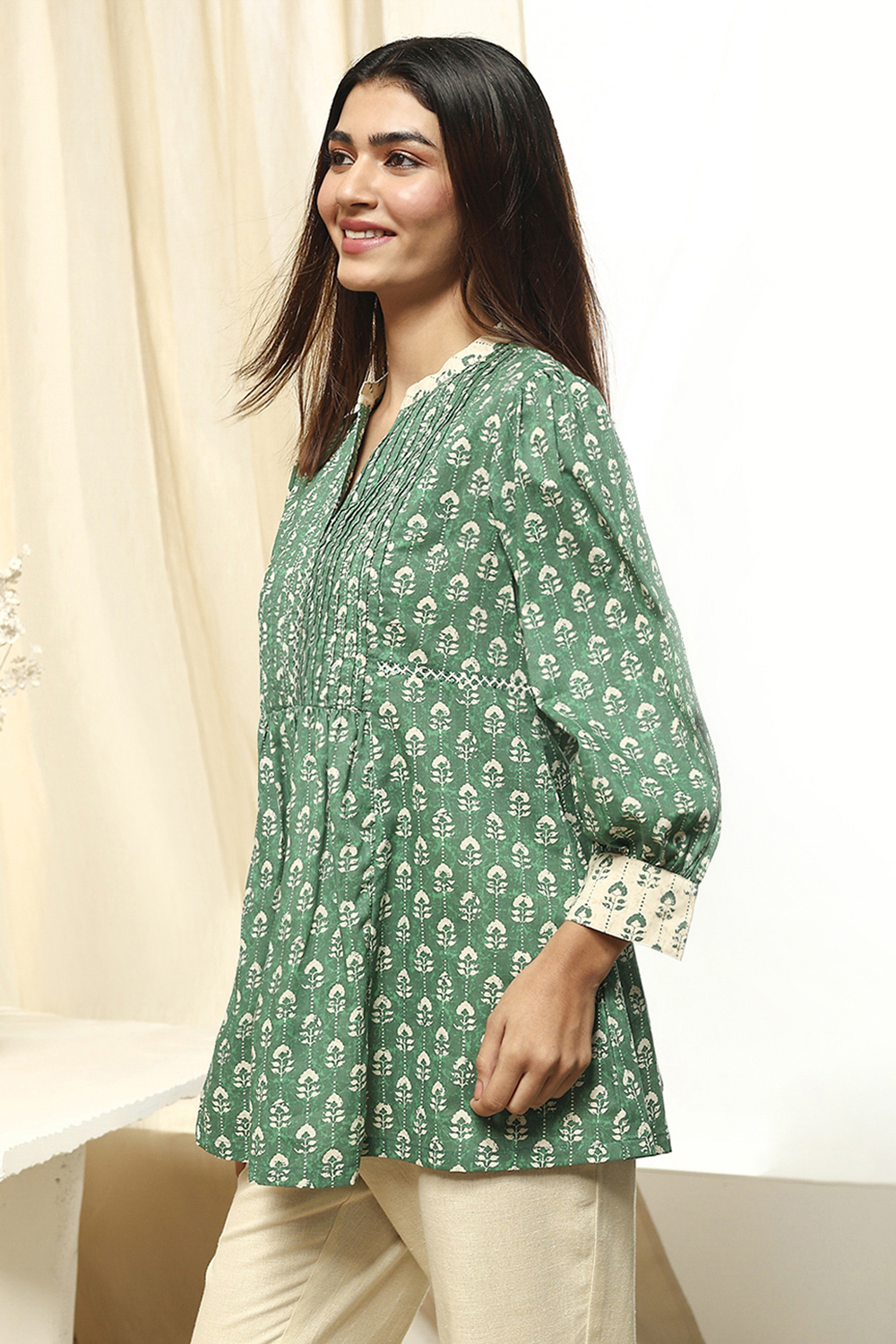 Green Cotton Printed Short A-Line Kurta image number 2