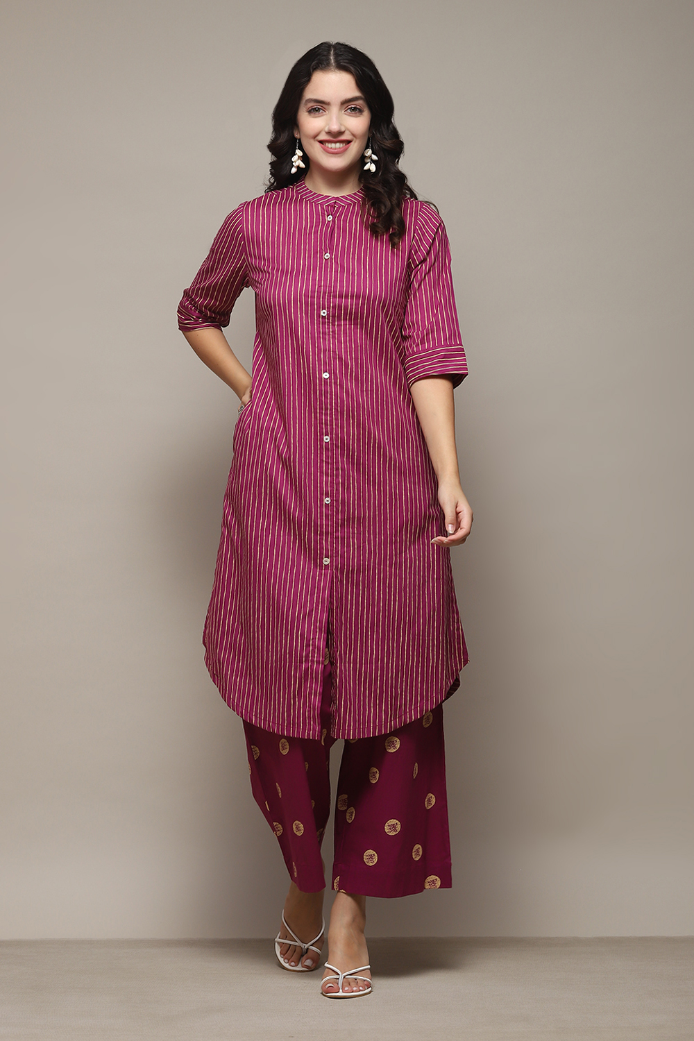 Berry Cambric Narrow Kurta Pant Suit Set image number 6