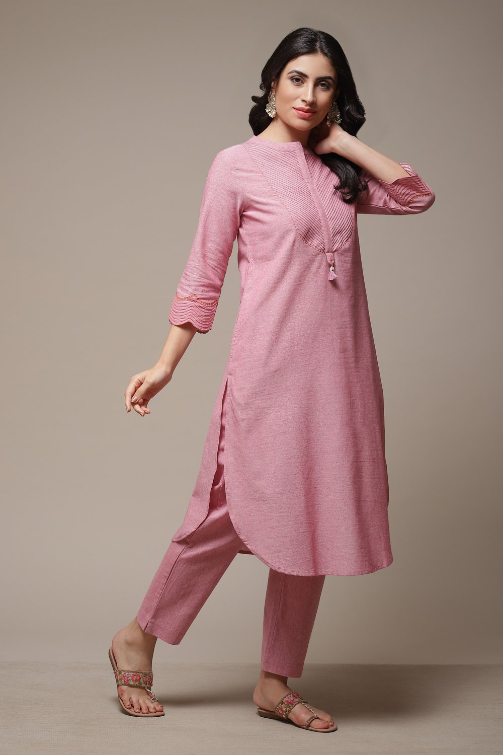 Chawlk Pink Cotton Straight Yarndyed 2 Piece Set image number 4