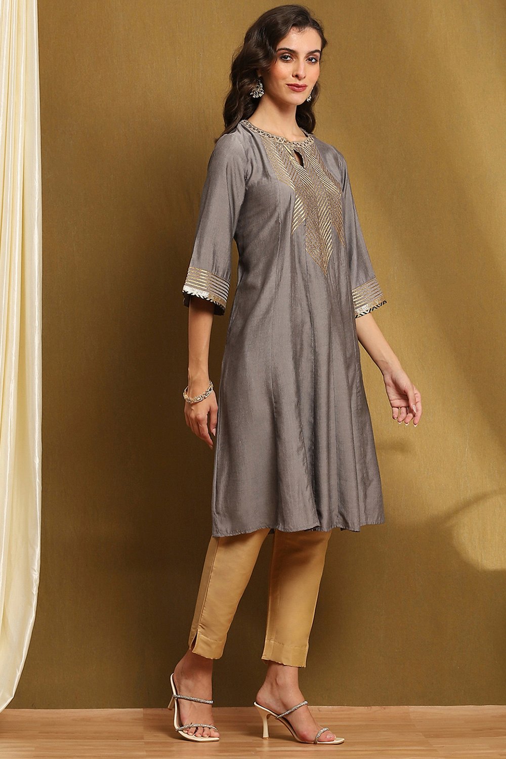 Grey Polyester Straight Kurta image number 4