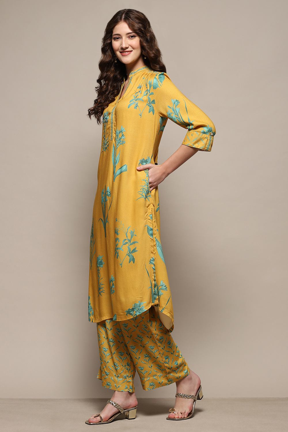 Mustard Rayon Straight Kurta Set image number 3