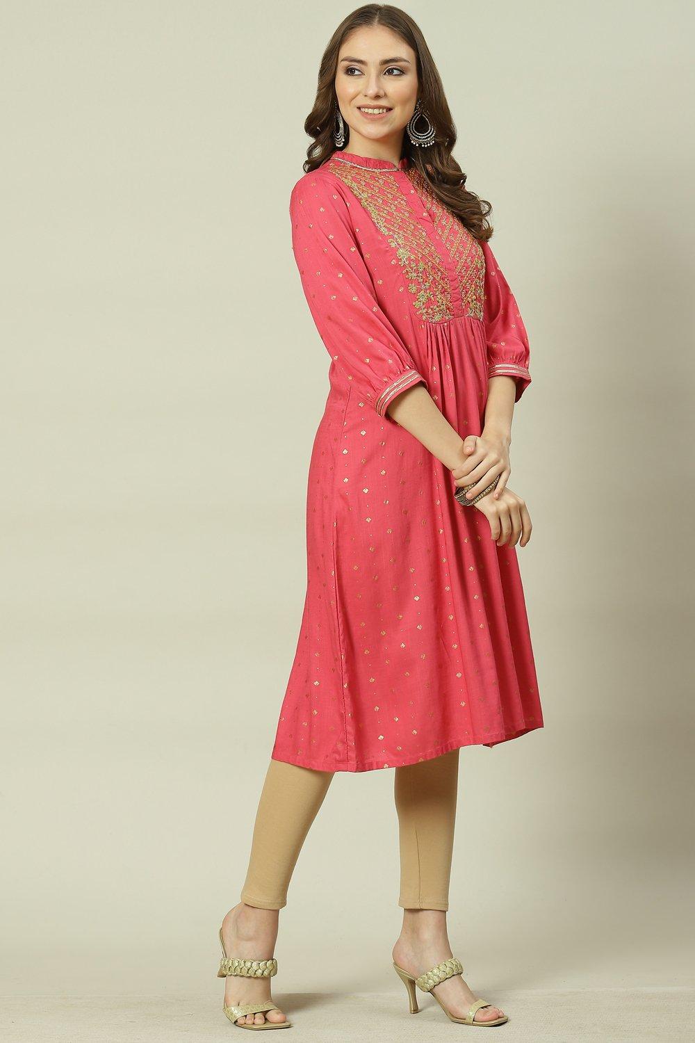 Coral Rayon Flared Printed Kurta image number 3