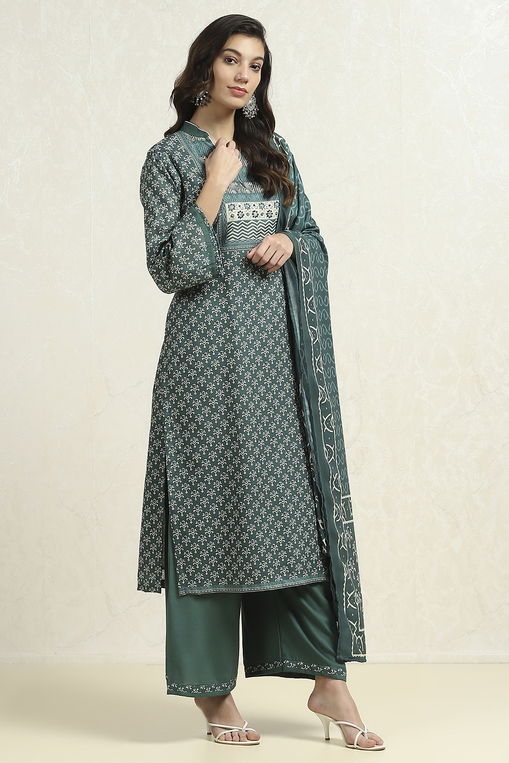 Green Cotton Blend Printed Unstitched Suit Set image number 6