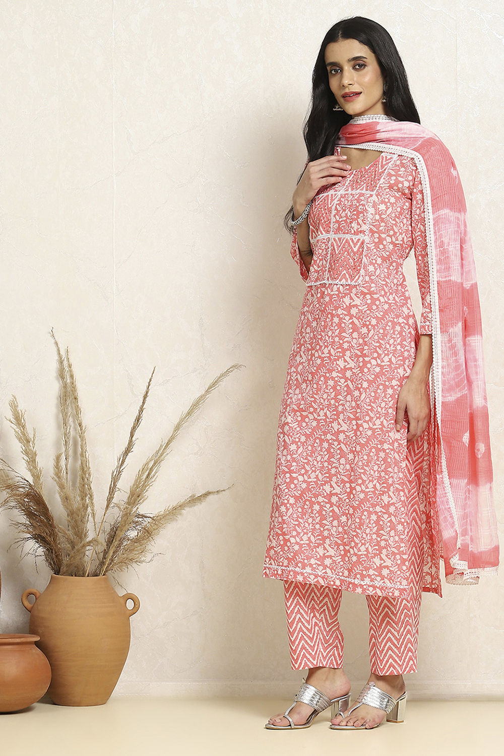 Grey Cotton Floral Printed Unstitched Suit Set image number 4