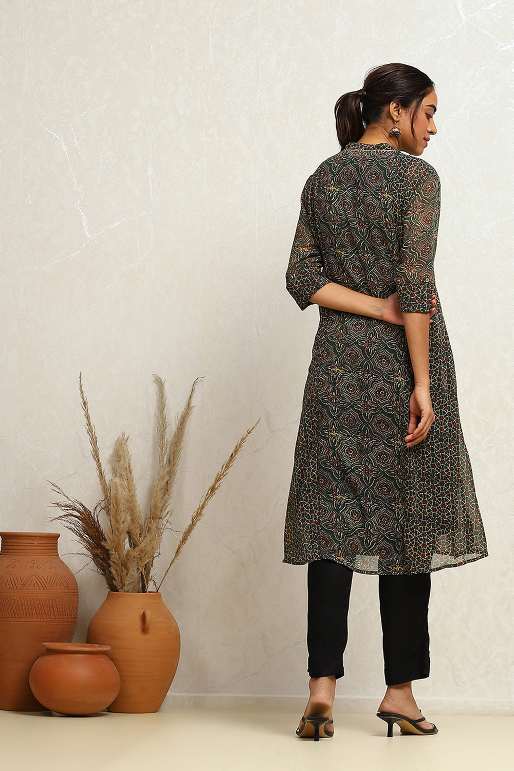 Mustard and Maroon Georgette Printed A-Line Kurta image number 3