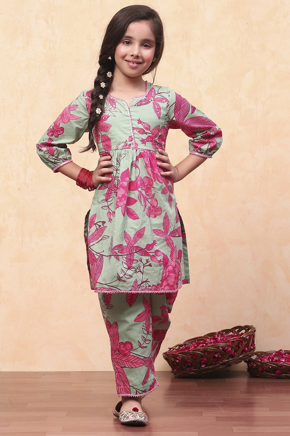 Green Cotton Floral Printed Straight Suit Set image number 6