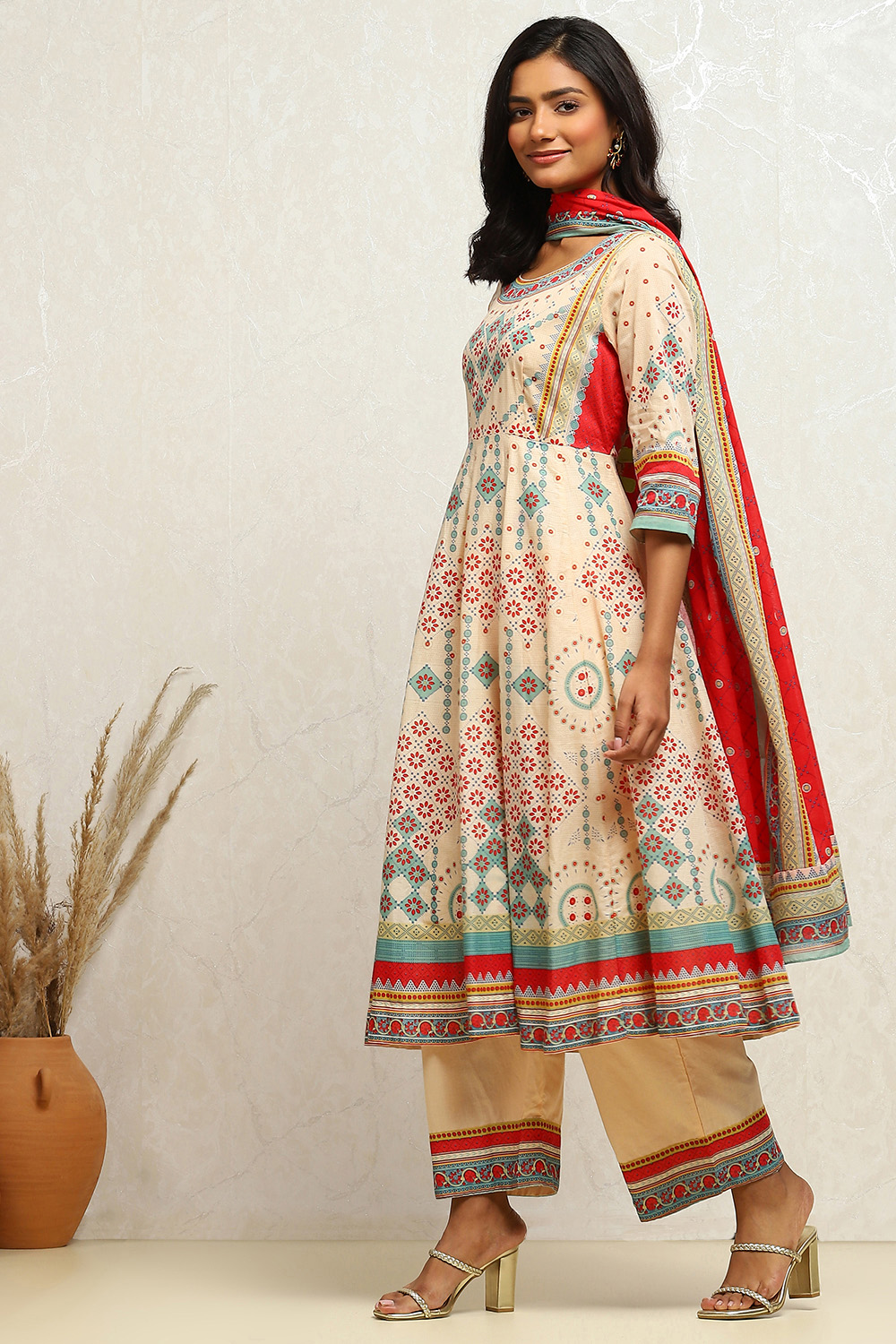 Turquoise Cotton Geometric Printed Anarkali Suit Set image number 3