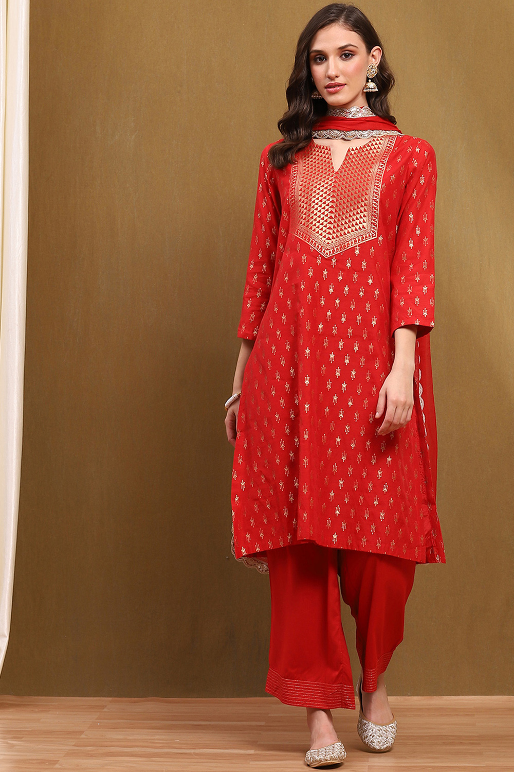 Red Yarn-Dyed Brocade Festive Straight Suit Set image number 6