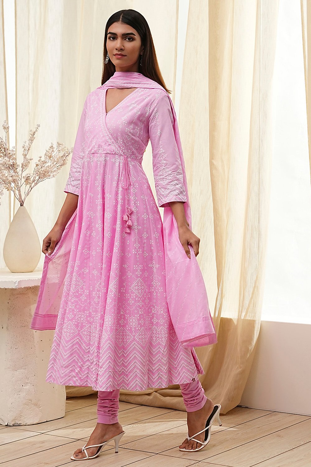 Off-White and Pink Cotton Anarkali Suit Set image number 3