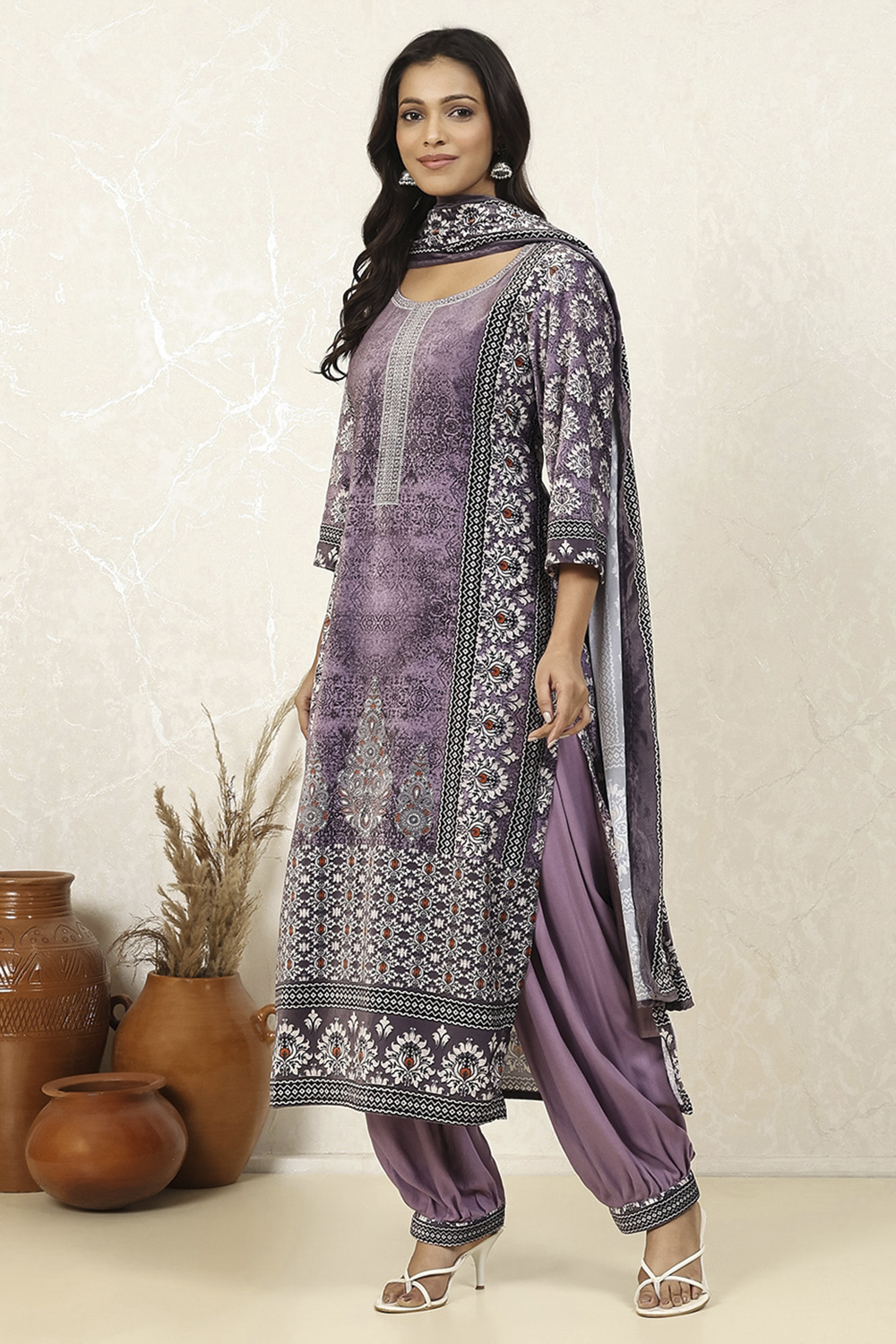 Lavender Velvet Digital Print Unstitched Suit Set image number 4