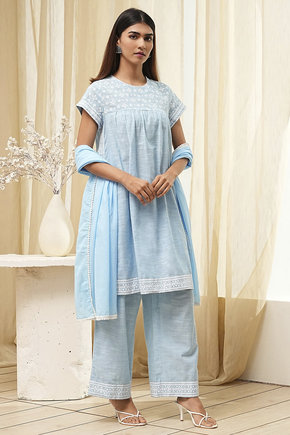 Light Blue Cotton Gathered Suit Set image number 5