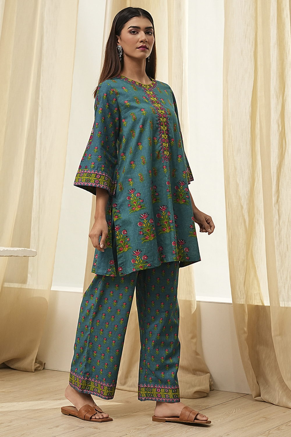 Teal Cotton Printed Straight Kurta Set image number 5