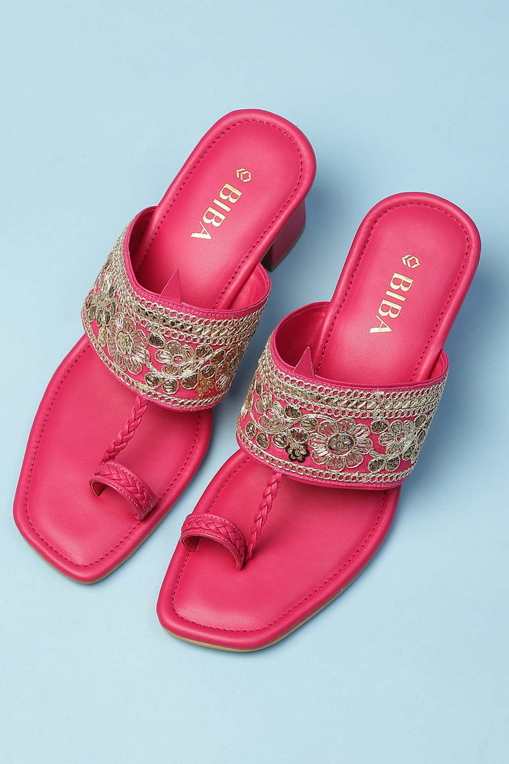 Pink Embroidered Ring Toe Sandals image number 5