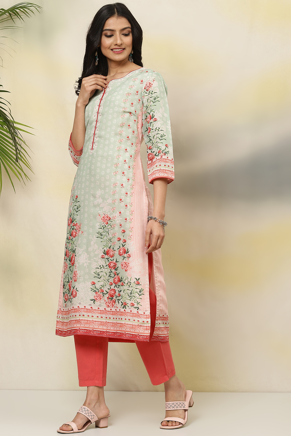 Pink Art Silk Straight Printed Kurta image number 2