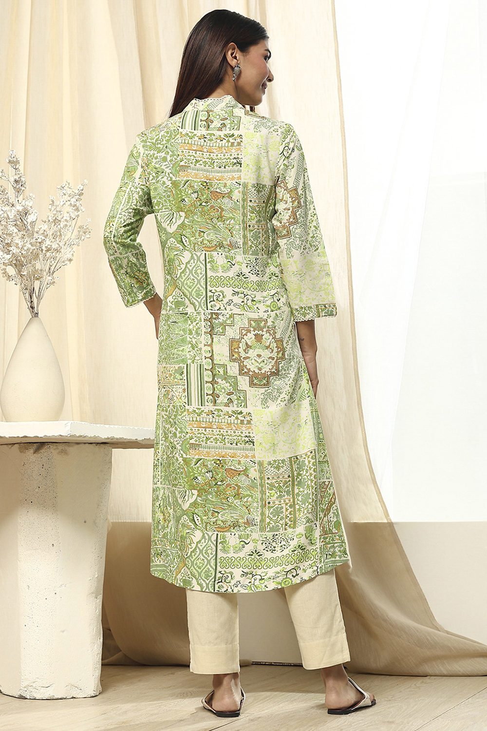 Green Printed Straight Kurta image number 3